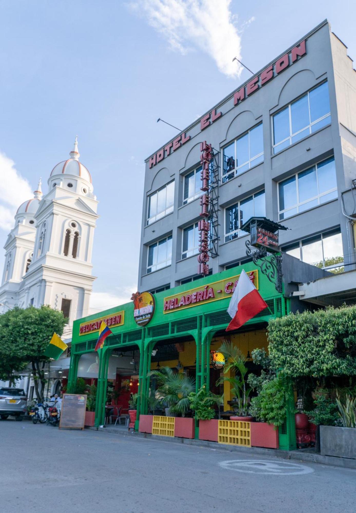 Hotel El Meson La Dorada Exterior photo